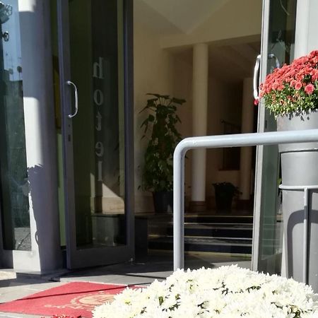 Hotel Leopardi Napels Buitenkant foto