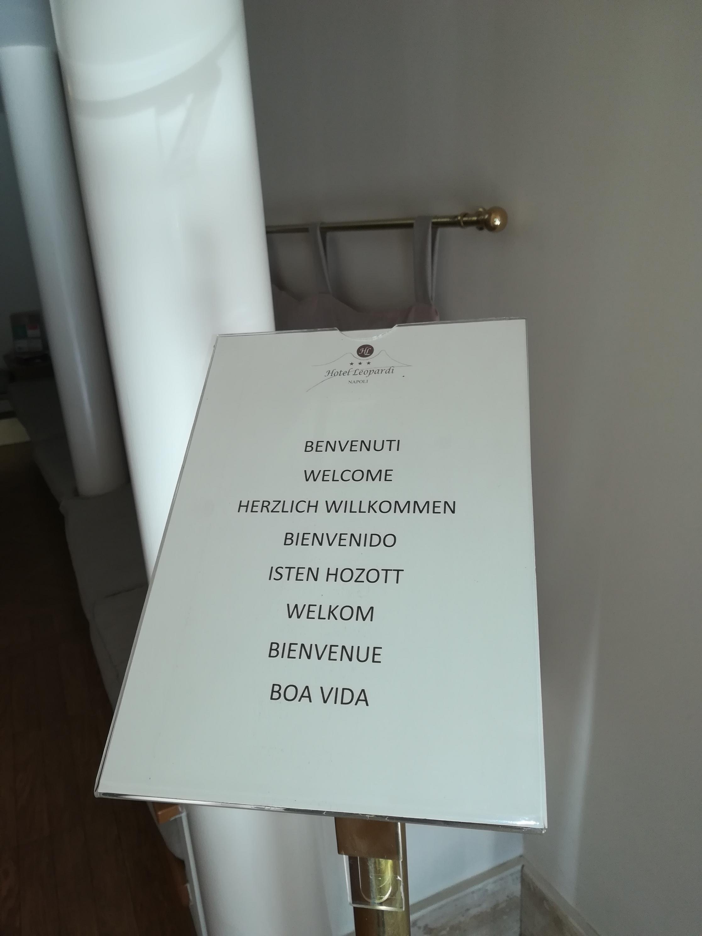 Hotel Leopardi Napels Buitenkant foto