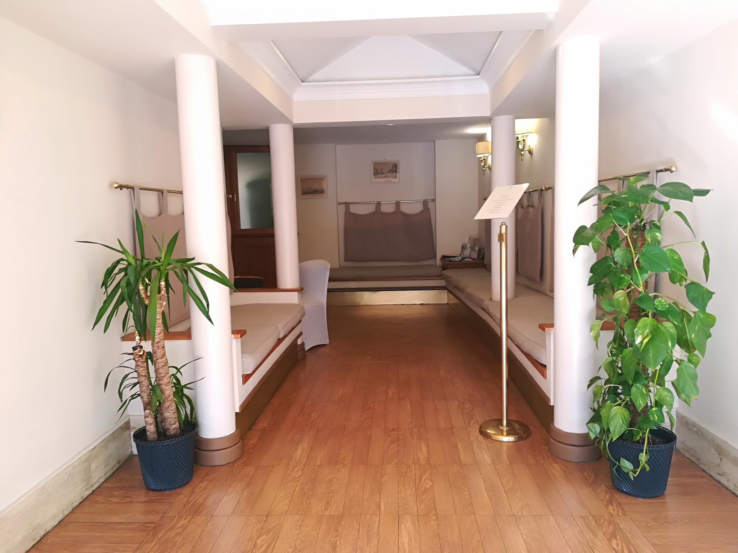Hotel Leopardi Napels Buitenkant foto