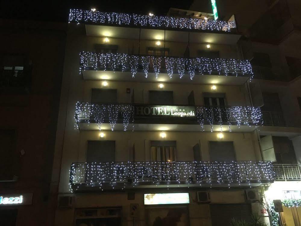 Hotel Leopardi Napels Buitenkant foto